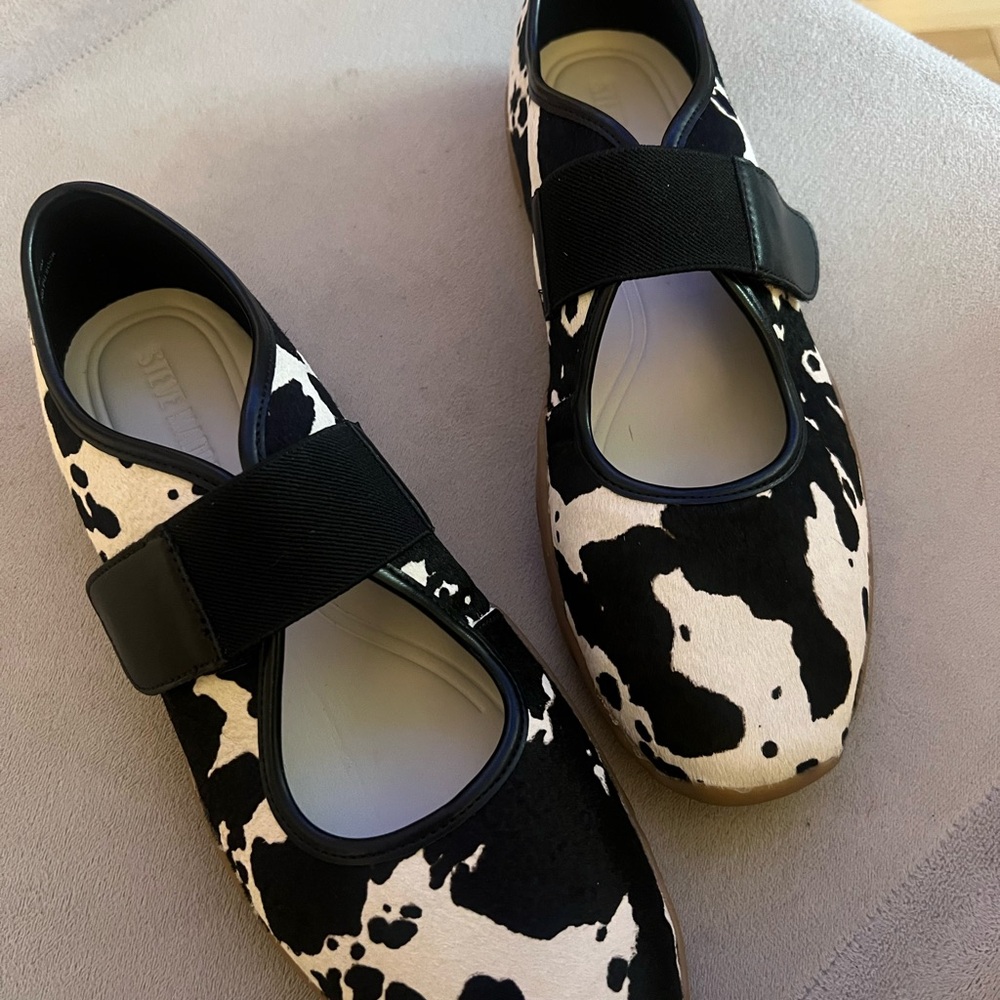 Steve Madden Black and White SCOOTER Shoes